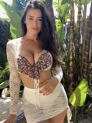 Female Escorts in Andaz Delhi Hotel Hotel